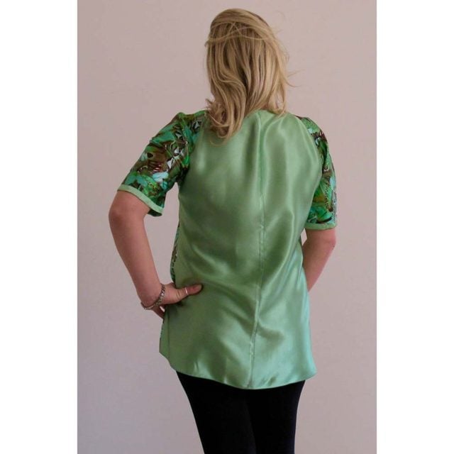 Camicia in seta con manica corta a raglan